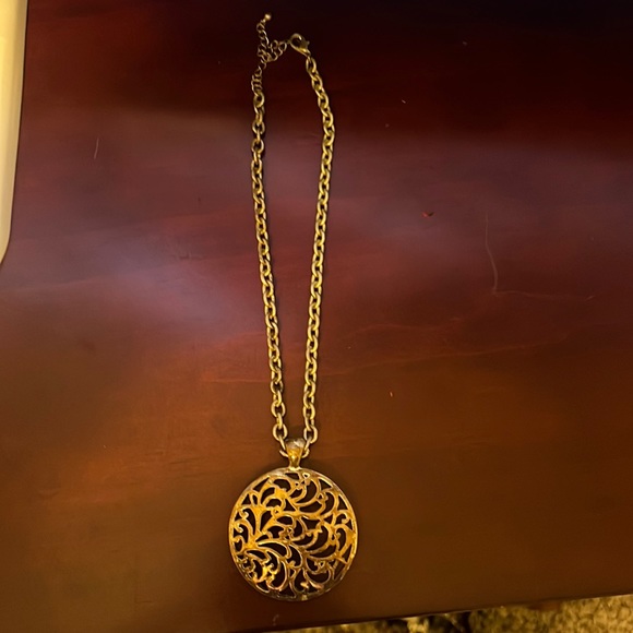 Necklace - Picture 1 of 1